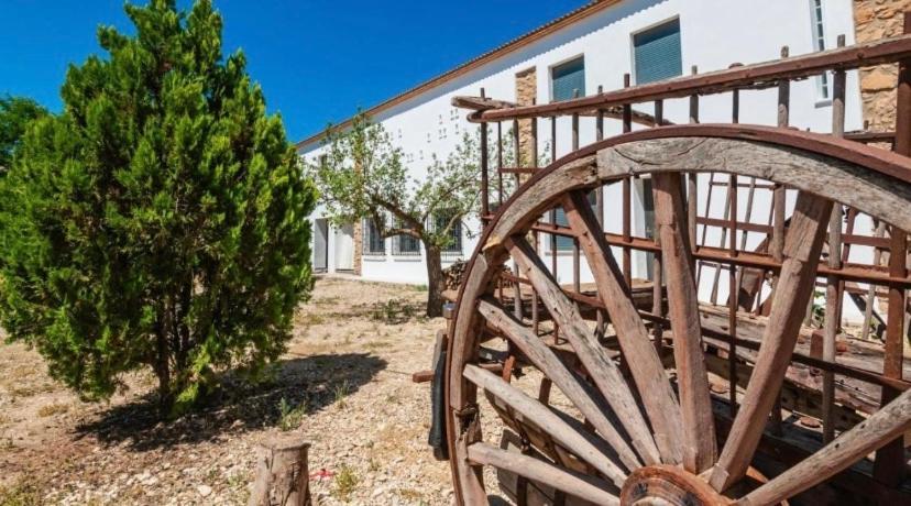 Alojamiento Rural La Granja De Las Monjas Jaen Bagian luar foto